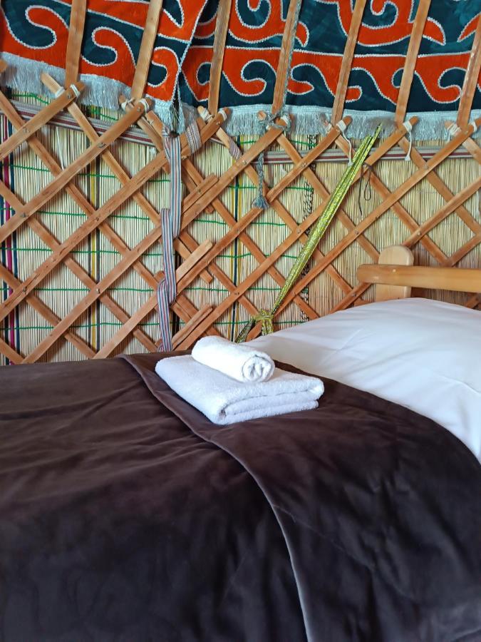 Yurt Stay In Downtown Karakol Camera foto